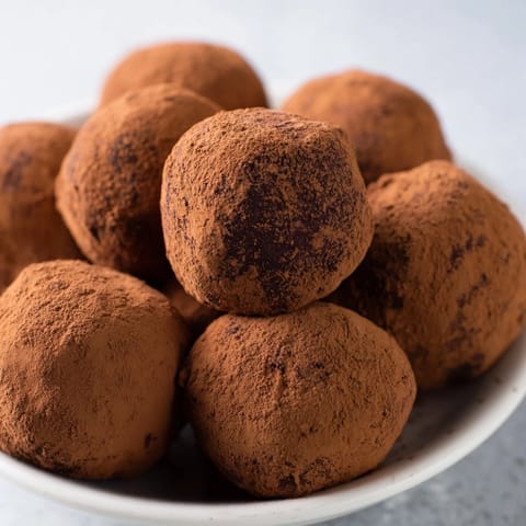 Dark chocolate truffles delight